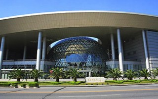 上海科技馆距离外滩 新闻多一度│台风“灿都”最新路径来了！是否登陆上海关键看这儿